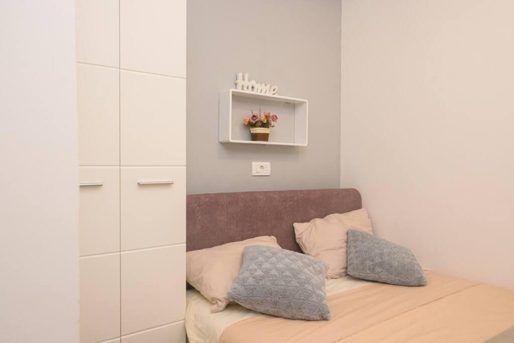 New Apartment With Pool And Jacuzzi Only For You Каштела Экстерьер фото