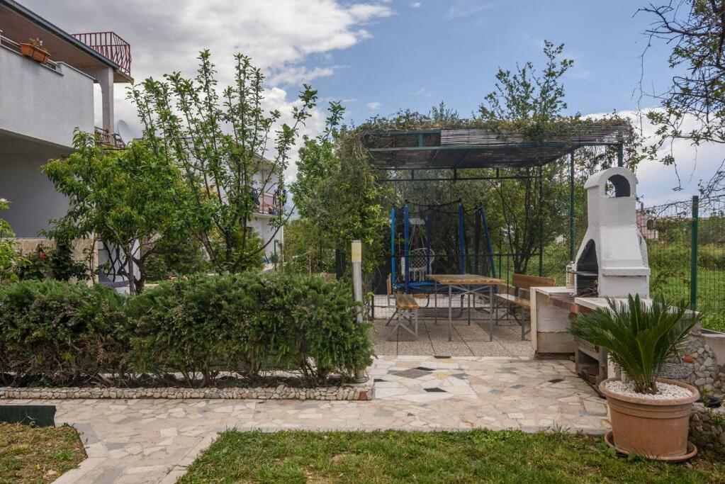 New Apartment With Pool And Jacuzzi Only For You Каштела Экстерьер фото